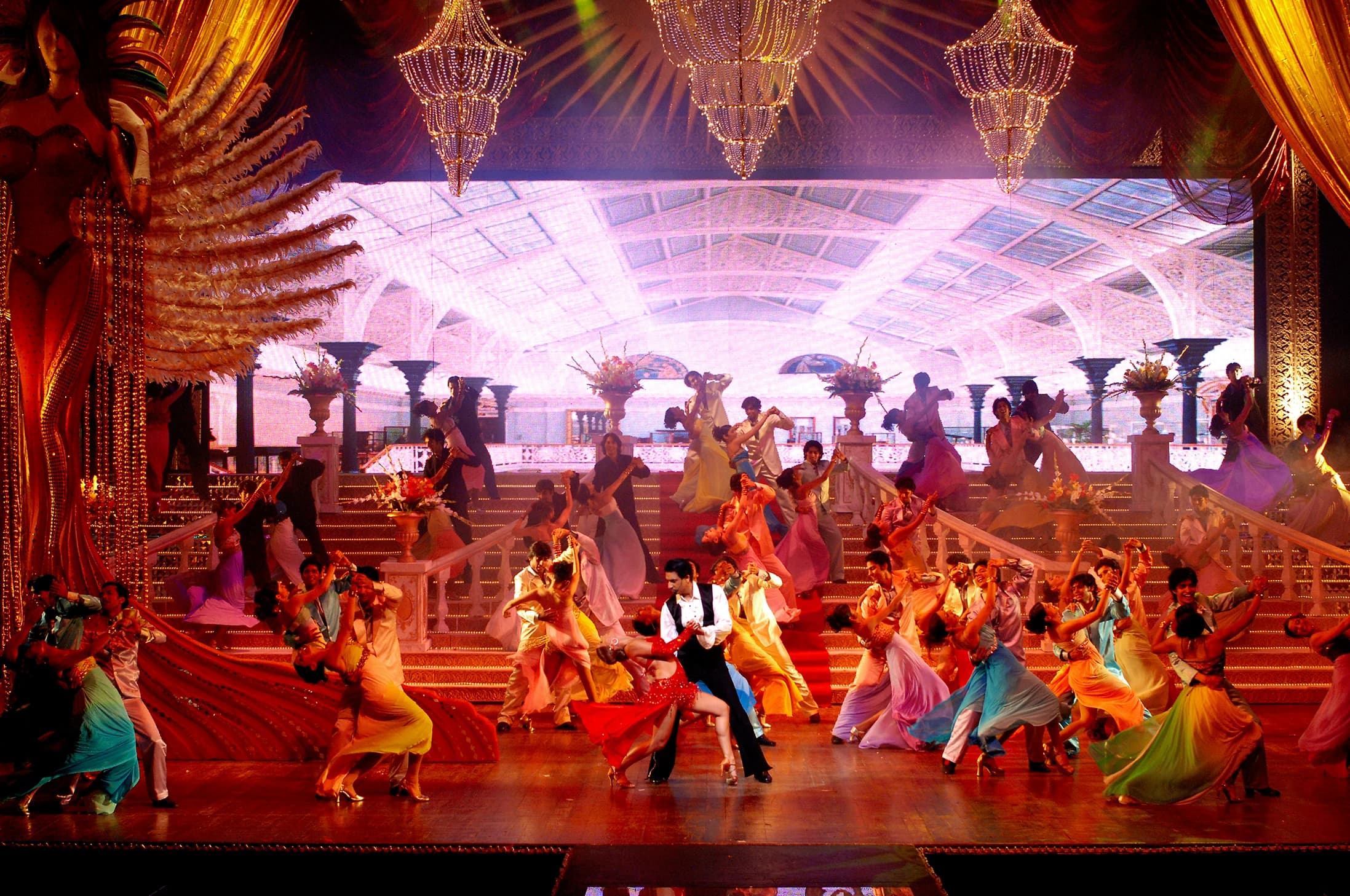 Glamorous Arena Production